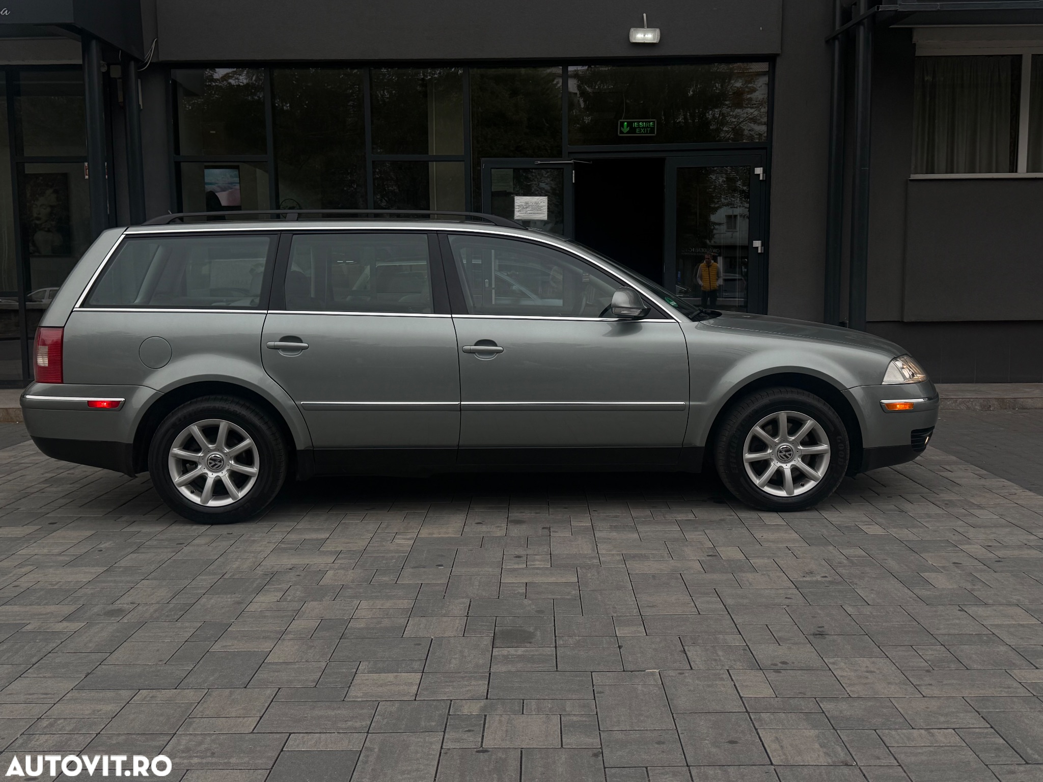 Volkswagen Passat - 17