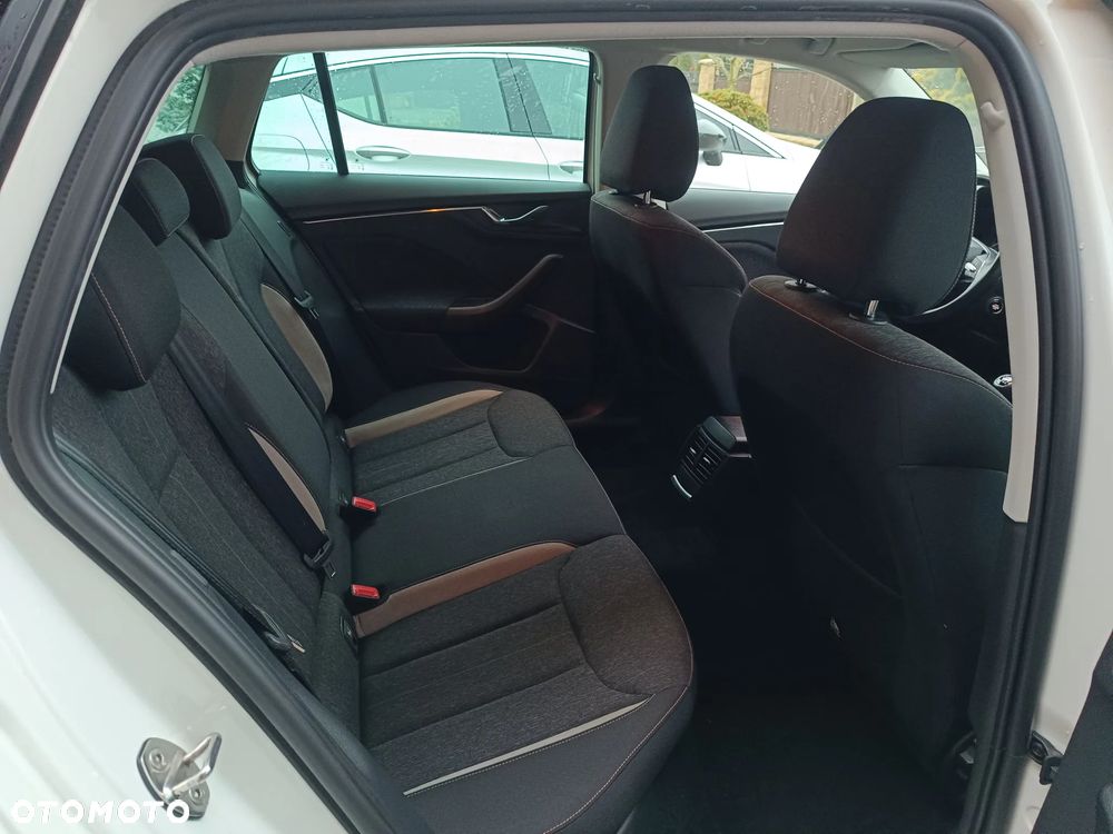 Skoda Scala 1.5 TSI Style - 32