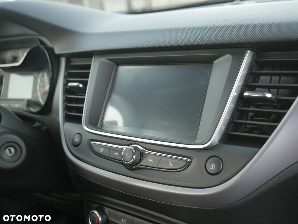 Opel Crossland X 1.2 Enjoy - 18