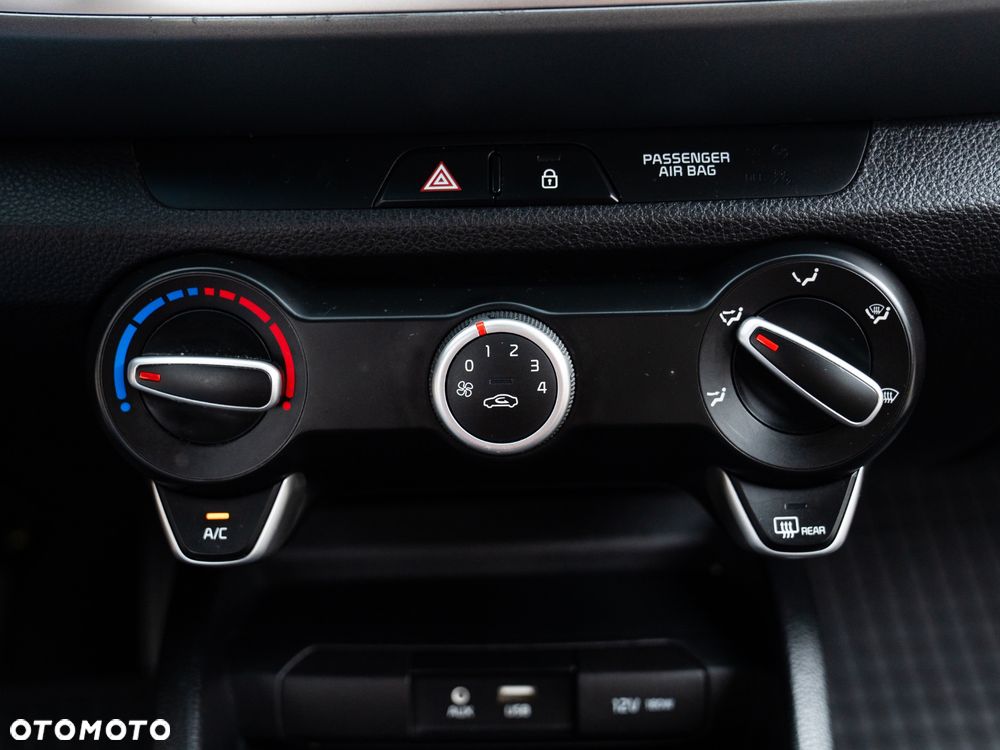 Kia Stonic 1.4 L - 37