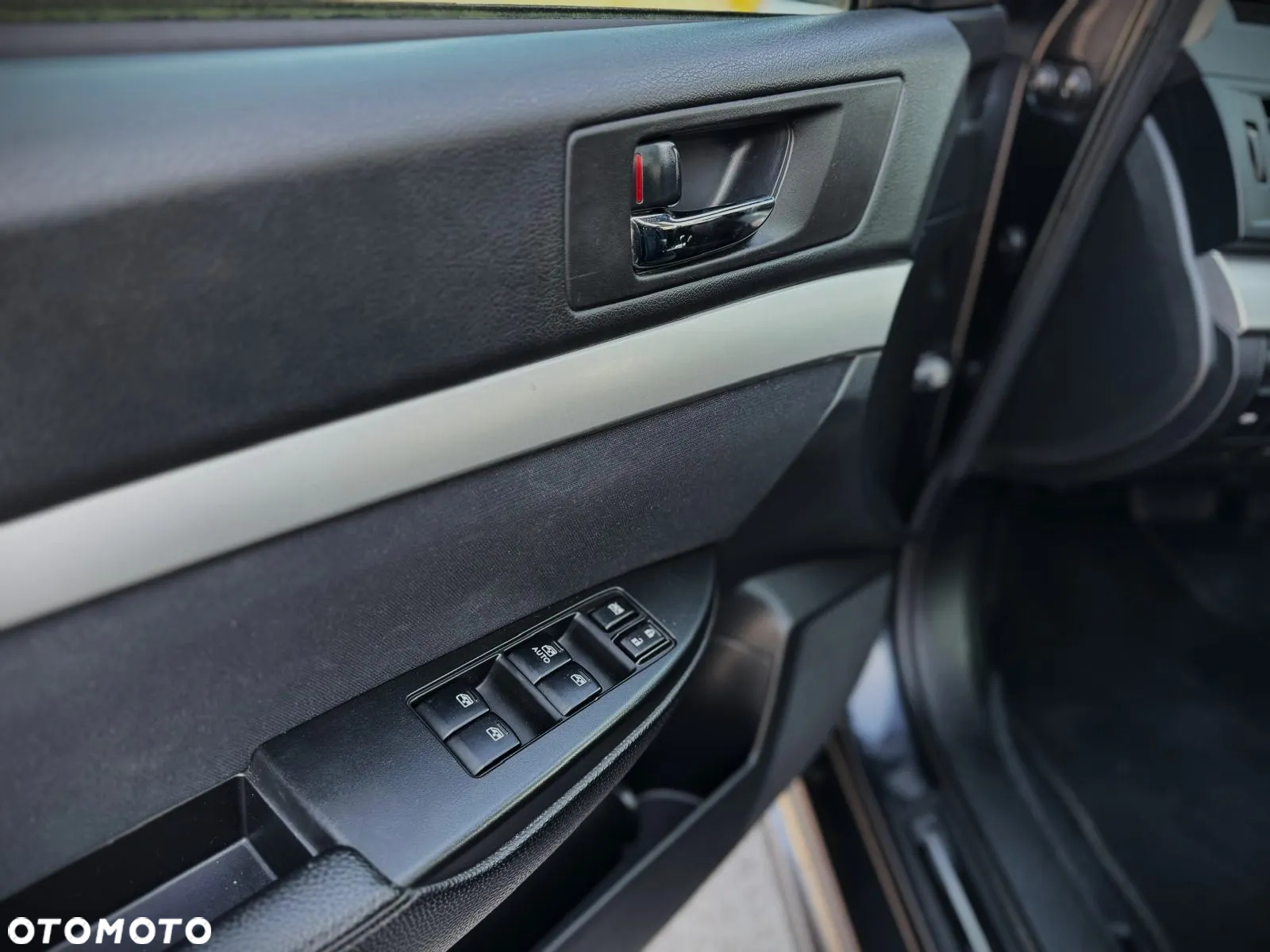 Subaru Legacy 2.0i Comfort Navi AT - 14