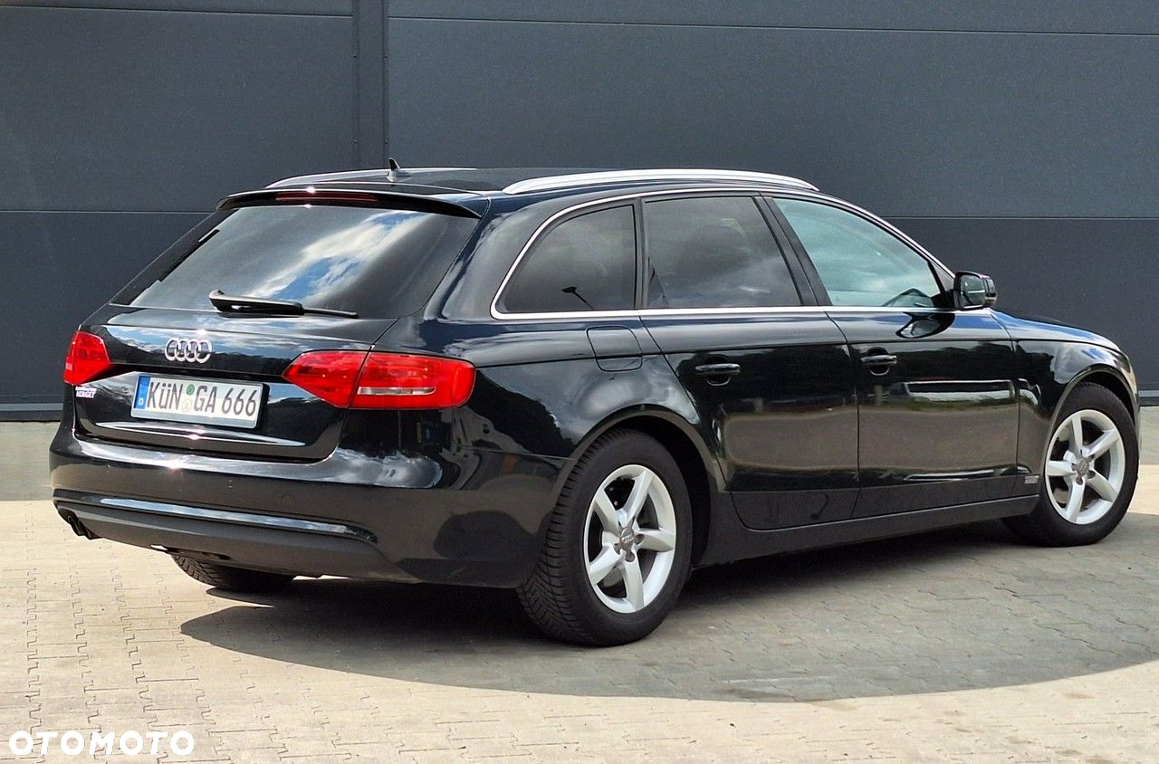 Audi A4 - 4