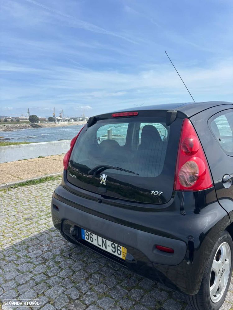 Peugeot 107 1.0 Black&Silver - 6