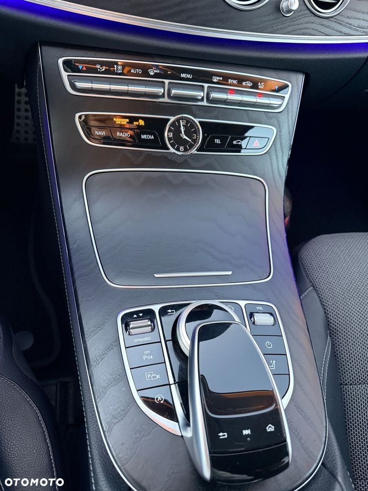 Mercedes-Benz Klasa E 220 d Avantgarde - 16