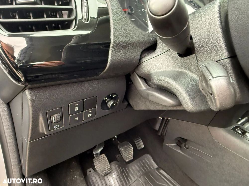 Peugeot 301 1.5 BlueHDI FAP Allure - 18