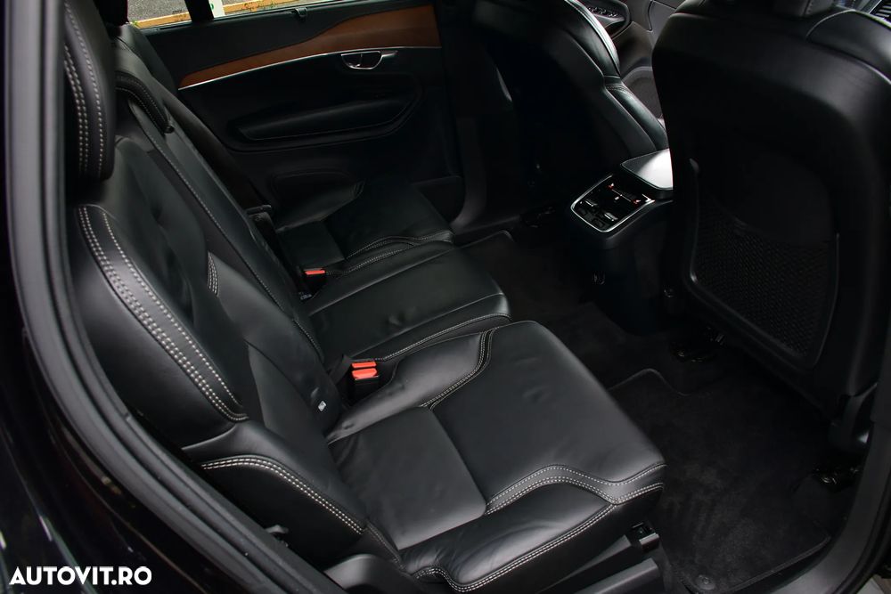 Volvo XC 90 - 18
