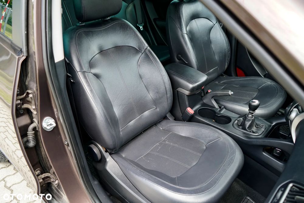 Hyundai ix35 2.0 CRDi Premium 2WD - 18