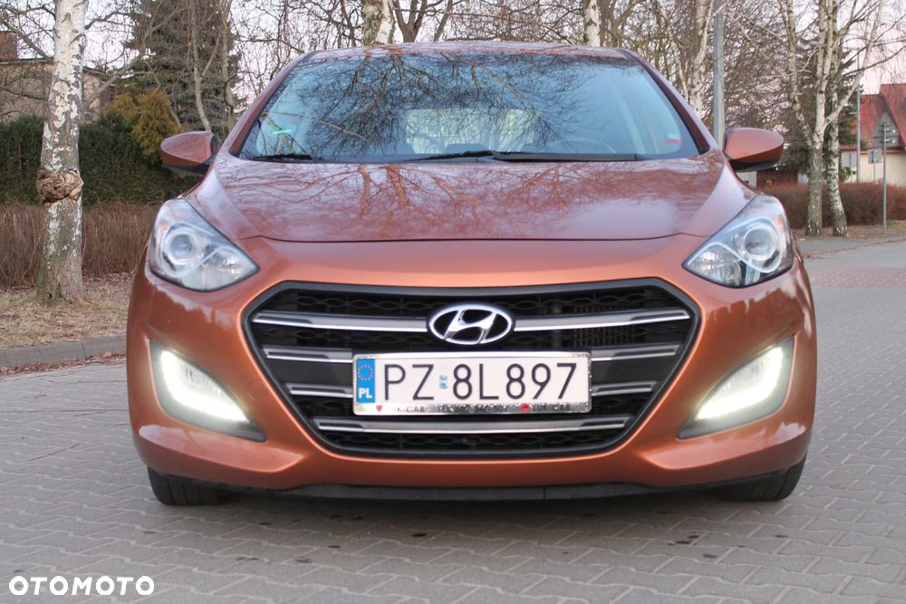 Hyundai i30 1.6 CRDi BlueDrive Comfort - 14