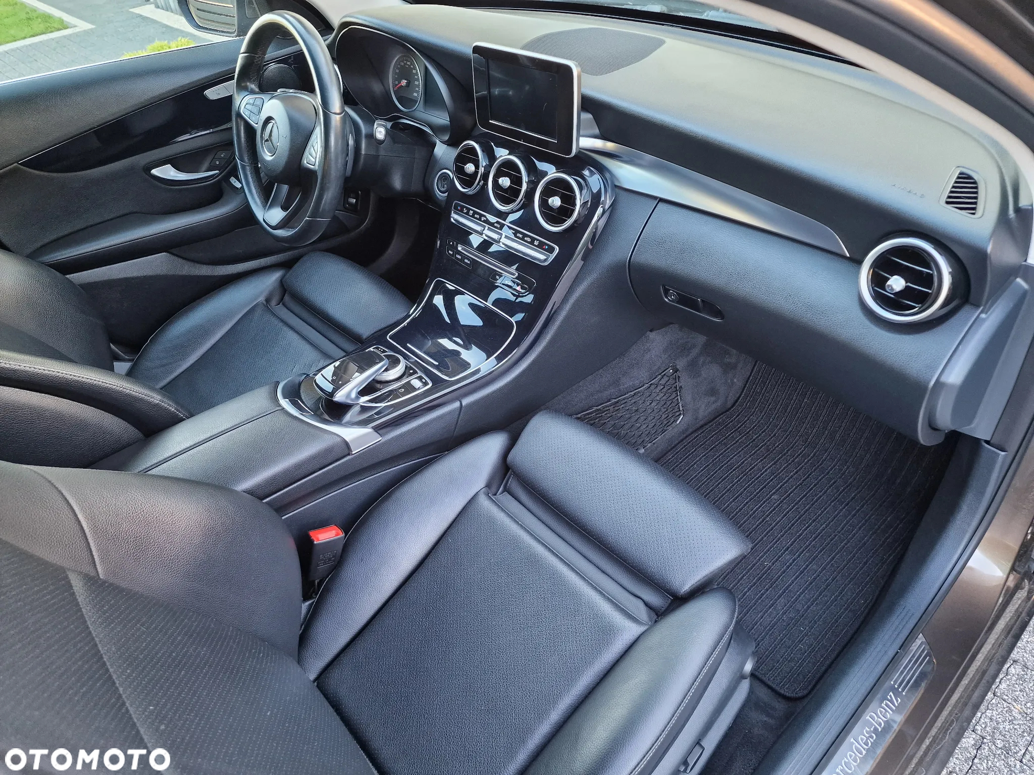 Mercedes-Benz Klasa C 200 (BlueTEC) d T 7G-TRONIC Exclusive - 27