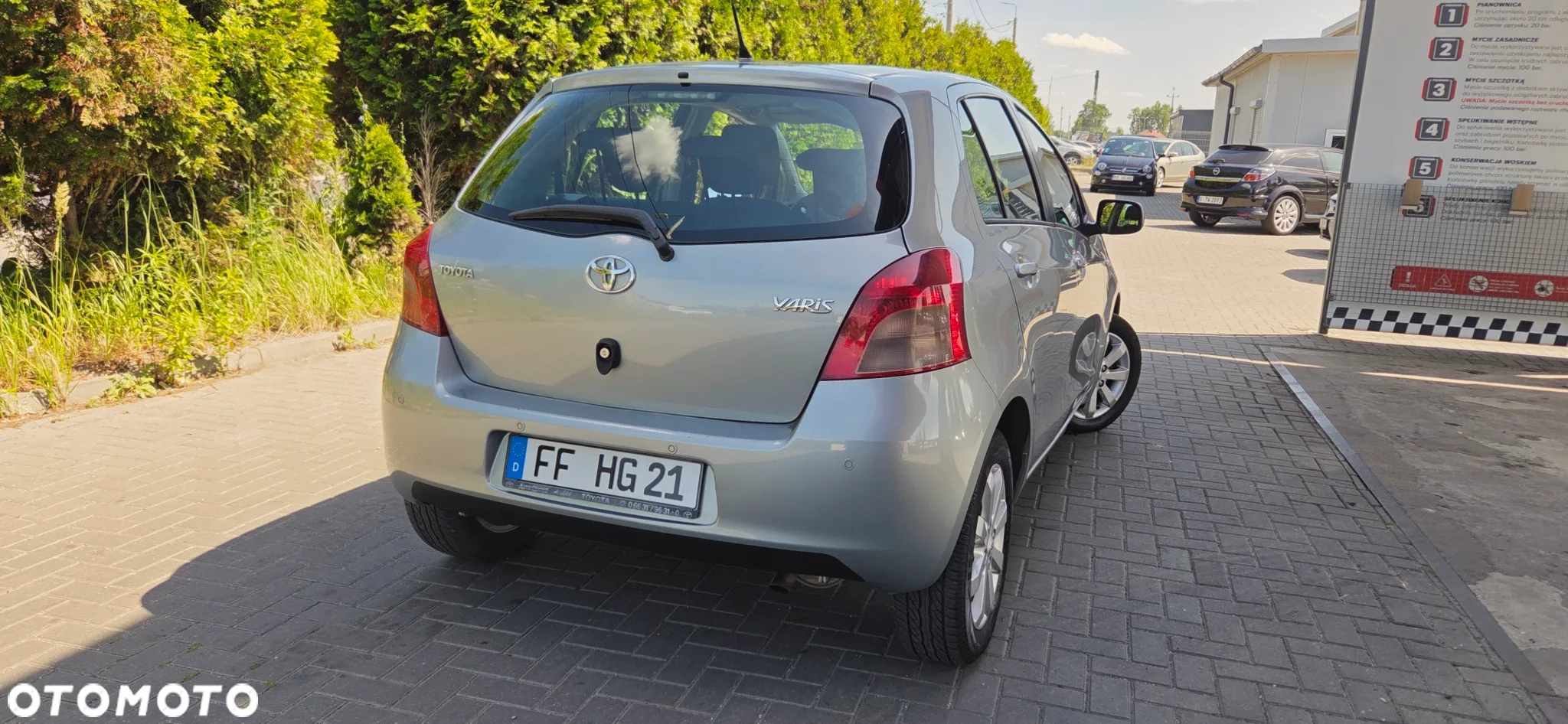 Toyota Yaris 1.3 Luna A/C - 11