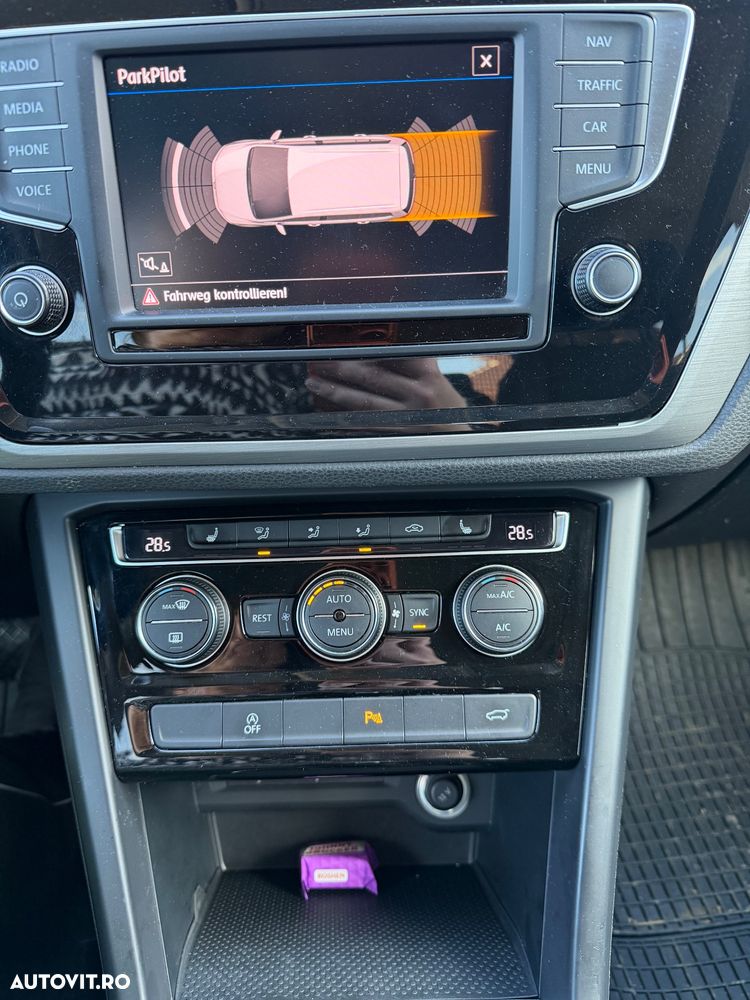 Volkswagen Touran - 7