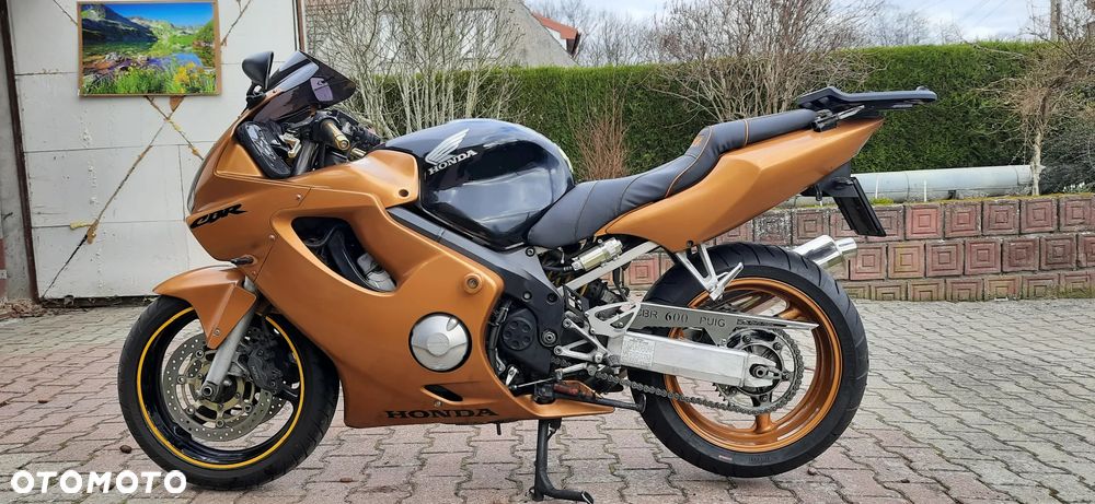 Honda CBR - 1