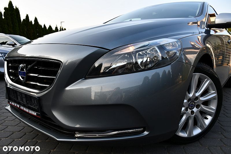 Volvo V40 T3 Momentum - 30