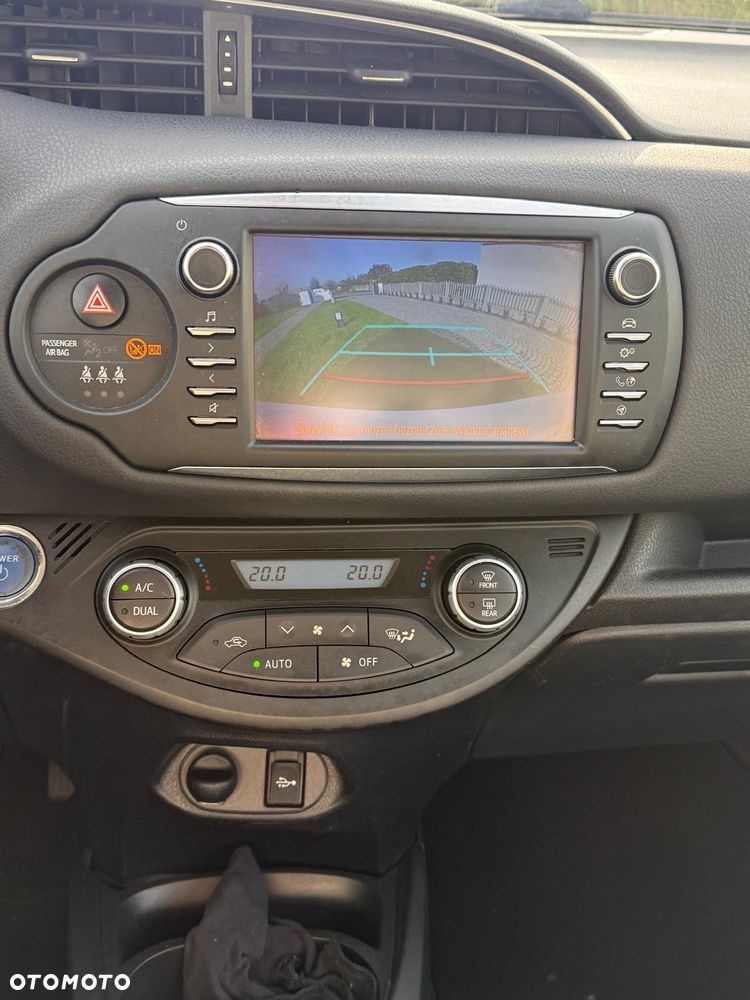 Toyota Yaris - 6