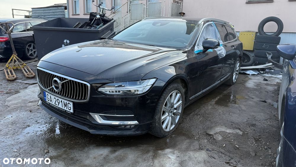 Volvo V90 D4 AWD Momentum - 1