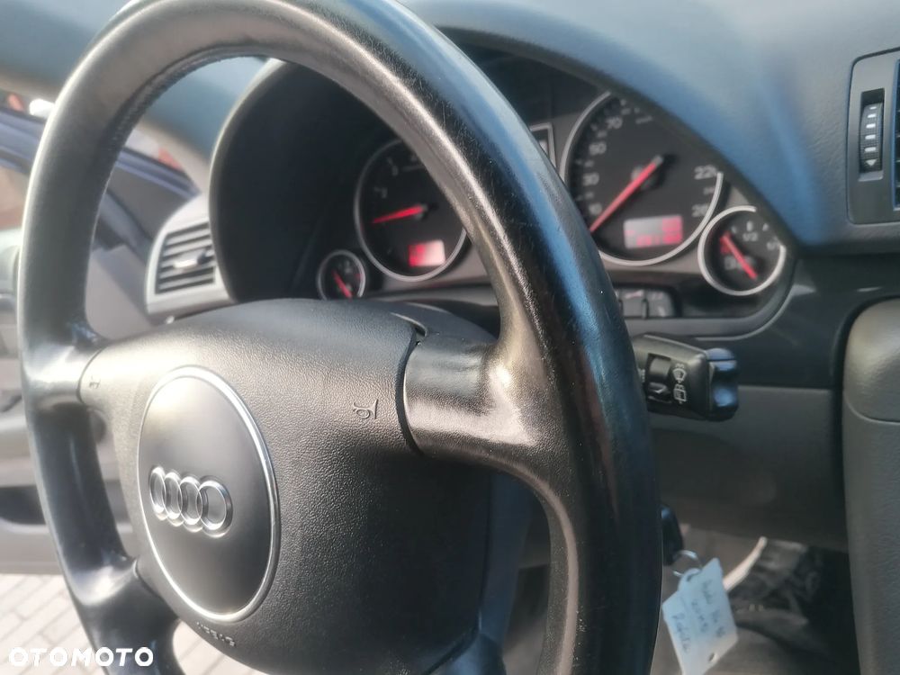 Audi A4 Avant - 27