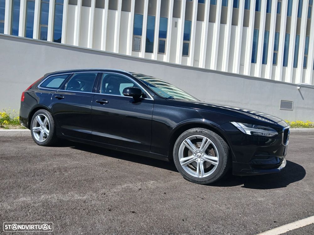 Volvo V90 2.0 D4 Momentum Plus Geartronic - 4