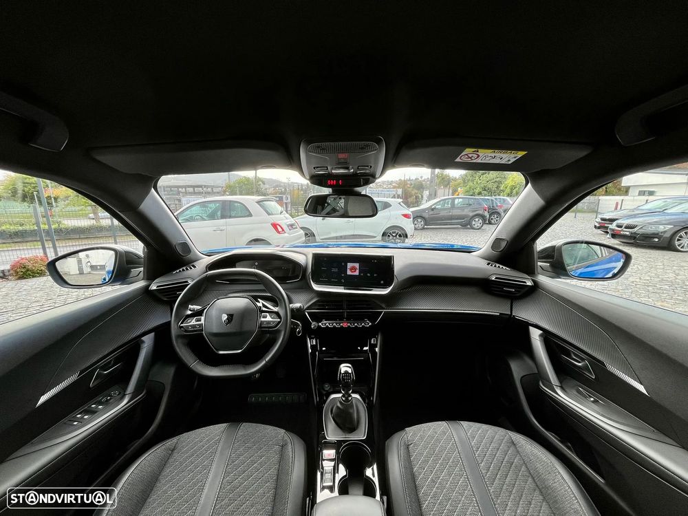 Peugeot 2008 1.2 PureTech Allure - 16