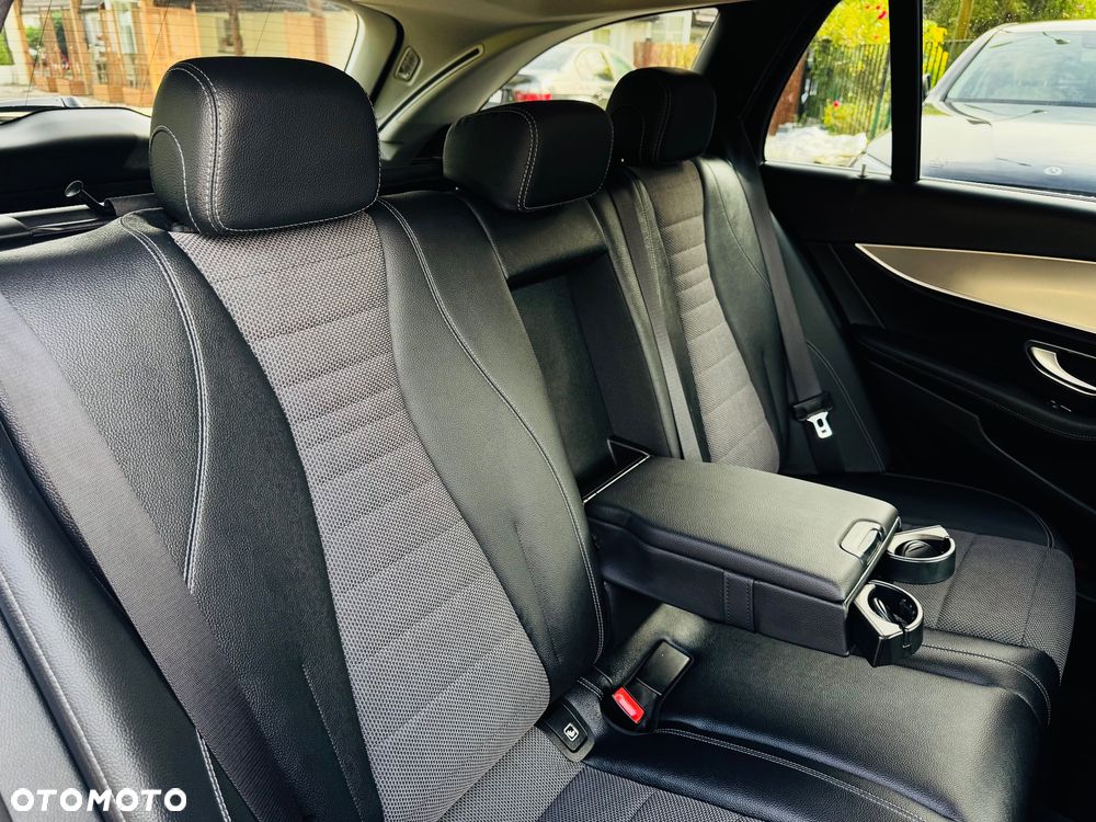 Mercedes-Benz Klasa E 220 d T 9G-TRONIC Exclusive - 30