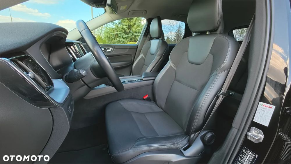 Volvo XC 60 D4 AWD Geartronic Momentum - 33