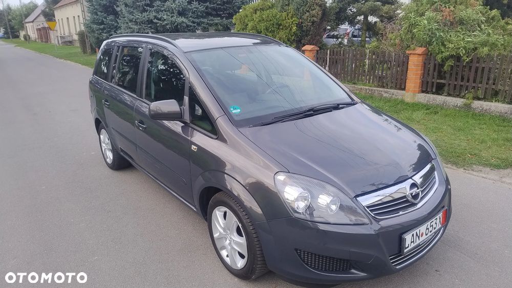 Opel Zafira 1.8 Cosmo EU5 - 10