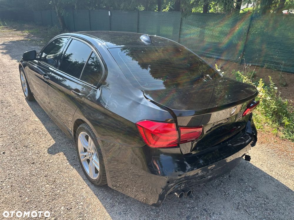 BMW Seria 3 328i Sport-Aut Sport Line - 11