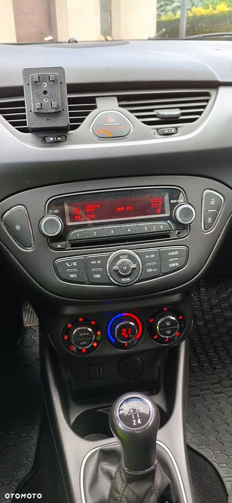Opel Corsa 1.4 Enjoy - 26