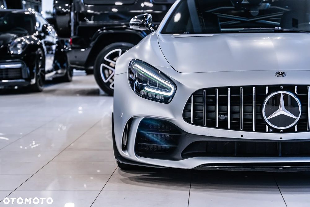 Mercedes-Benz AMG GT R - 10