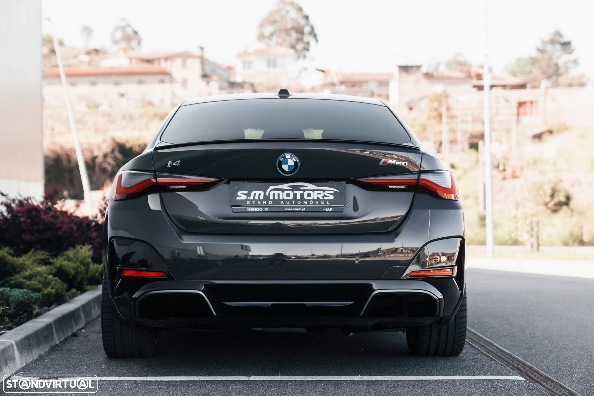 BMW i4 eDrive40 Desportiva M - 4
