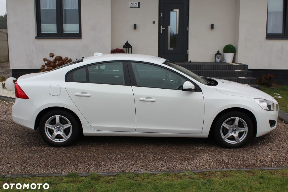 Volvo S60 DRIVe - 11