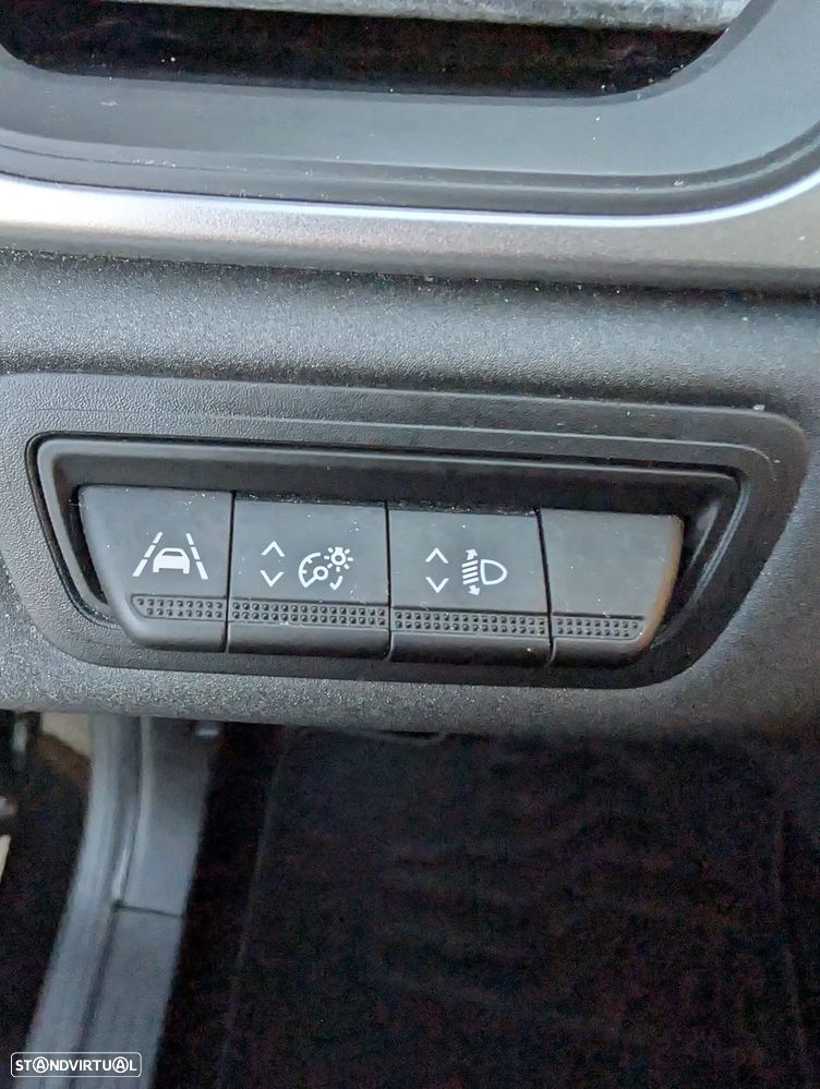 Renault Captur BLUE dCi 115 BUSINESS EDITION - 12