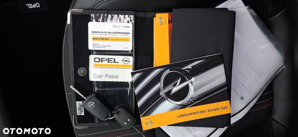 Opel Astra 1.4 150 Jahre - 17