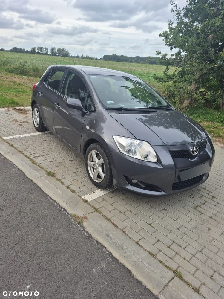 Toyota Auris - 5