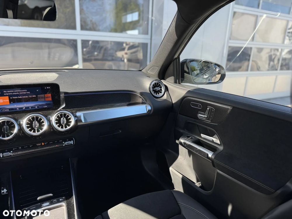 Mercedes-Benz GLB 220 4Matic 8G-DCT Special Edition - 16