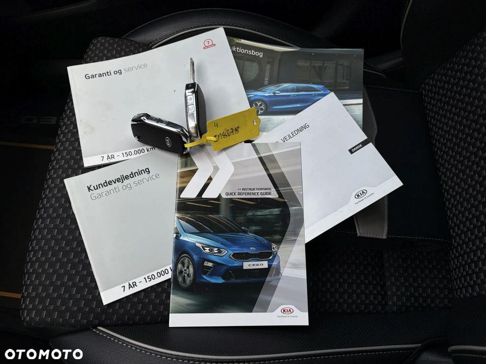Kia Ceed - 35