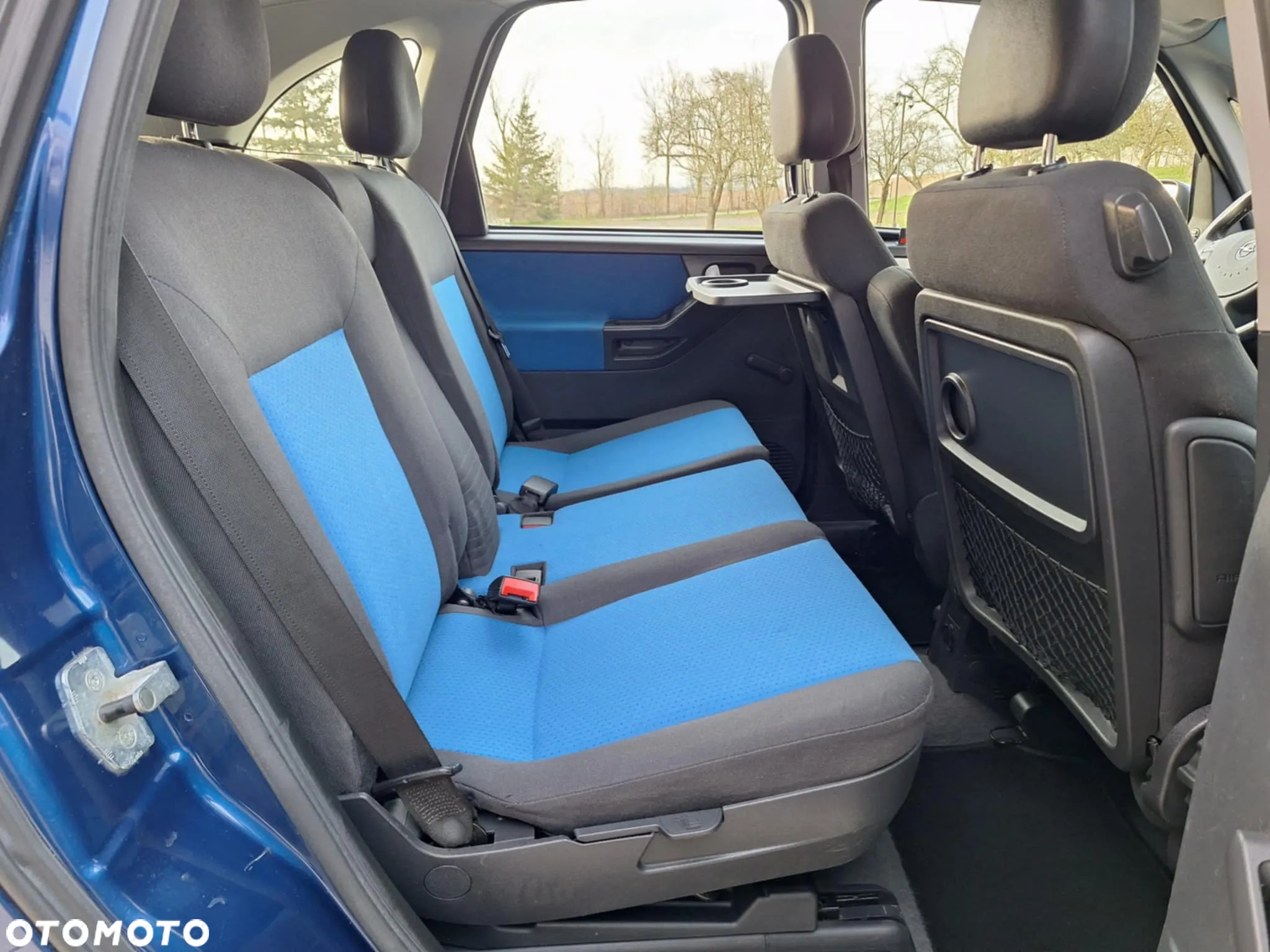 Opel Meriva 1.6 16V Essentia - 10