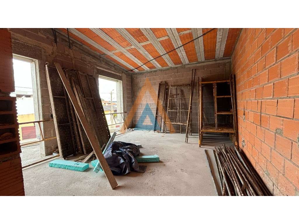 Moradia T3+1 Em Construção - Grande imagem: 4/27