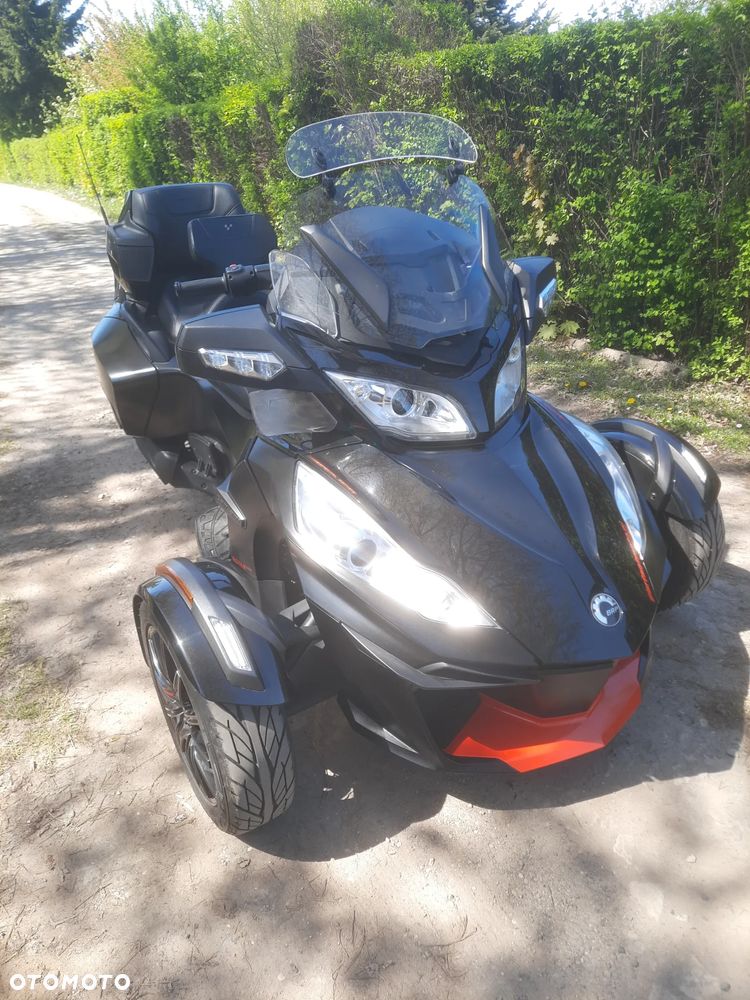 Can-Am Spyder - 2
