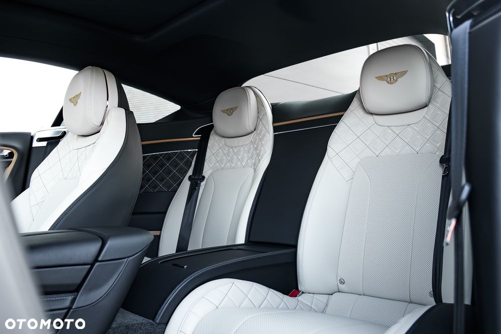 Bentley Continental GT V8 Mulliner - 34