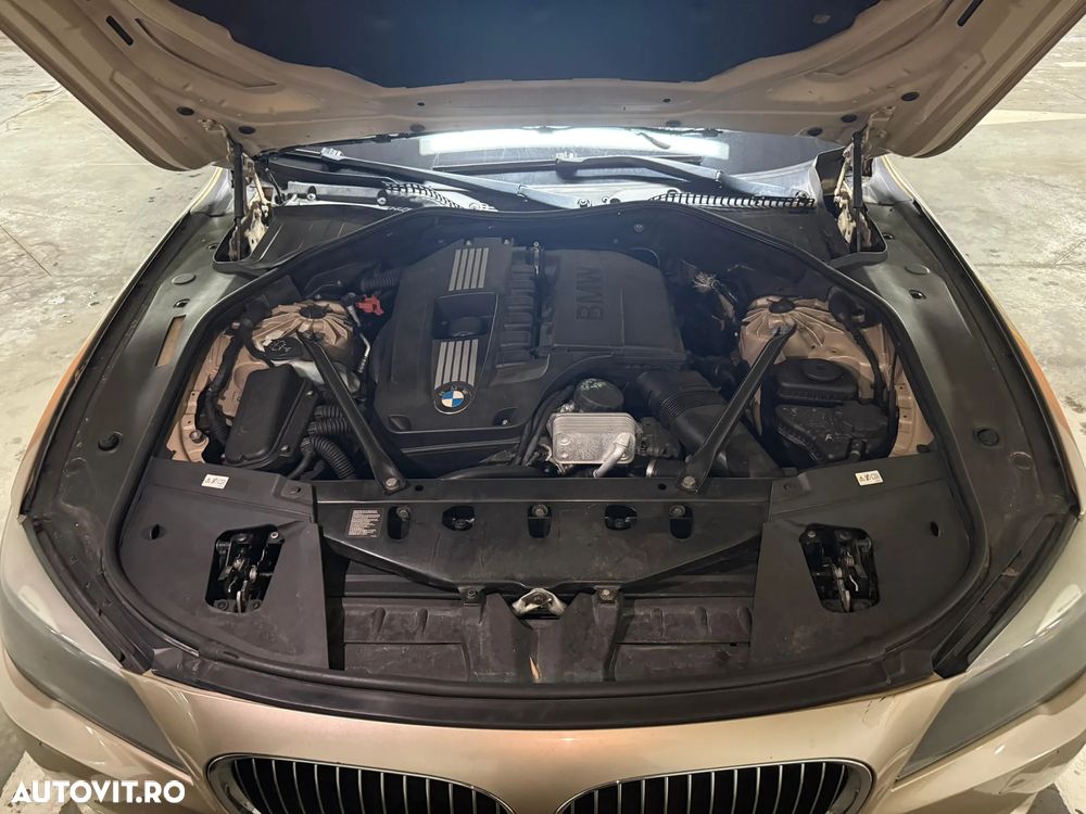 BMW Seria 7 740Li - 18