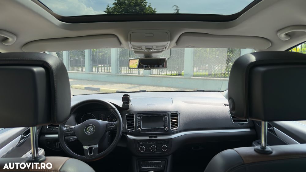 Volkswagen Sharan 2.0 TDI 4MOTION BlueMotion Technology Highline - 4