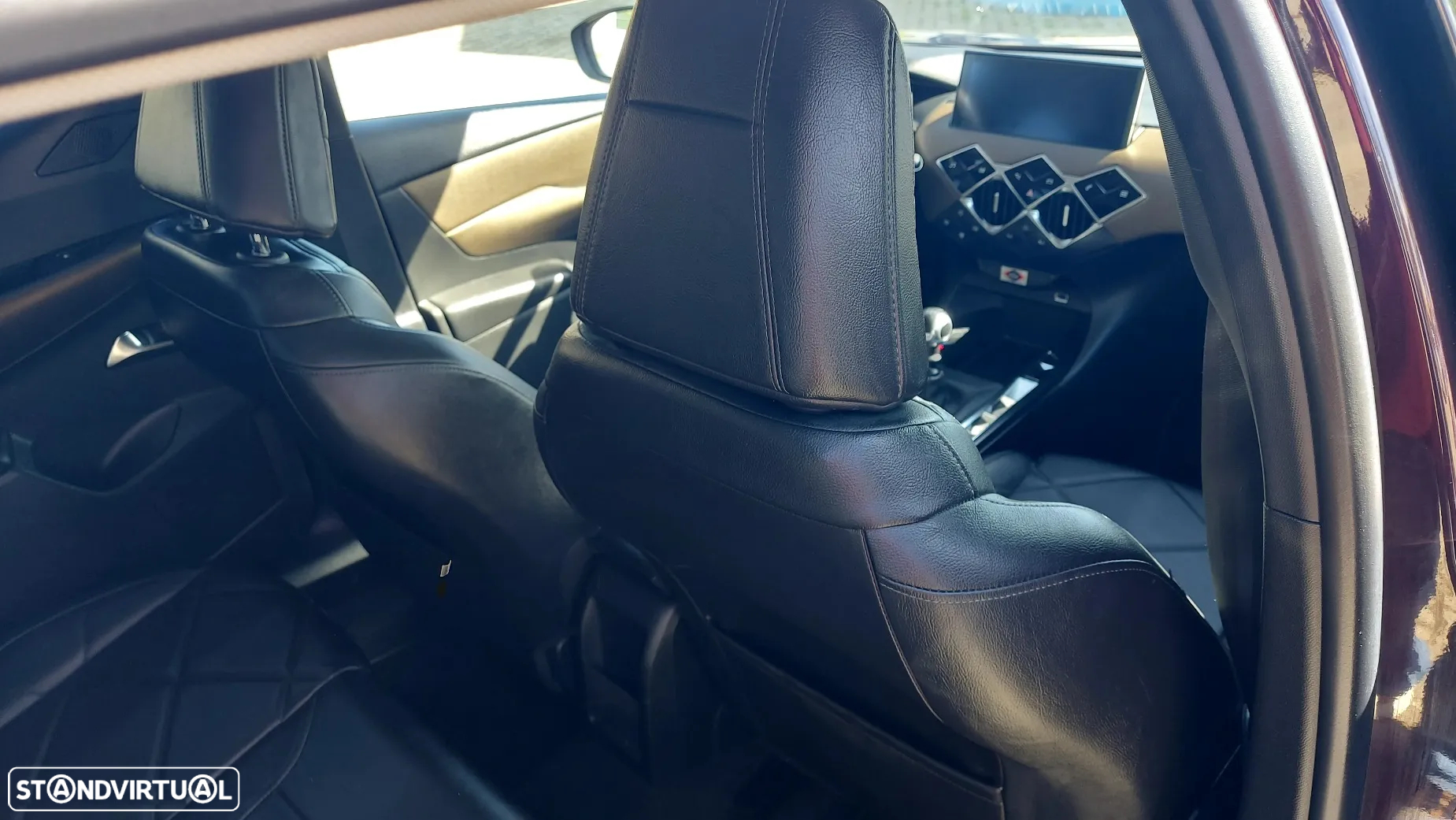 DS DS3 Crossback PureTech 100 SO CHIC - 12