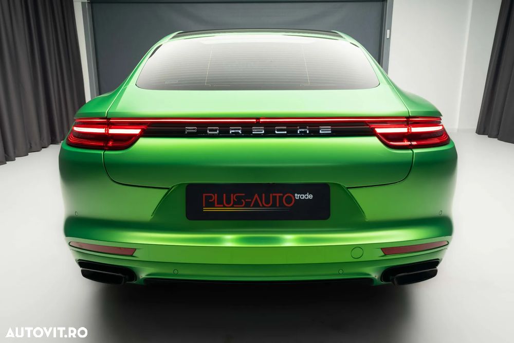 Porsche Panamera 4 - 10