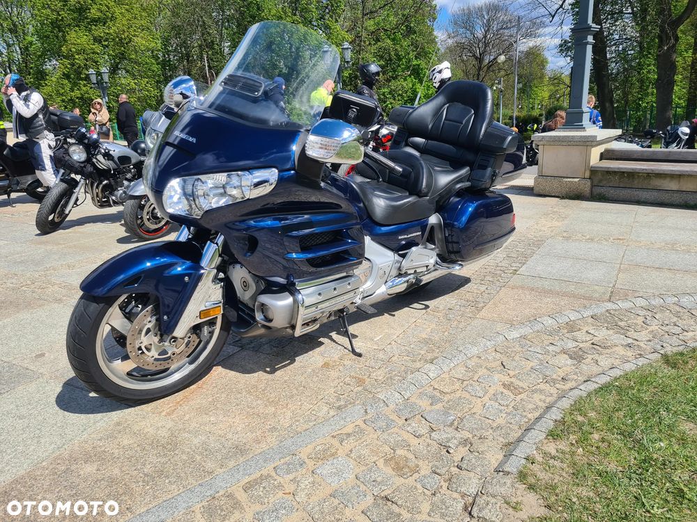 Honda GL - 5