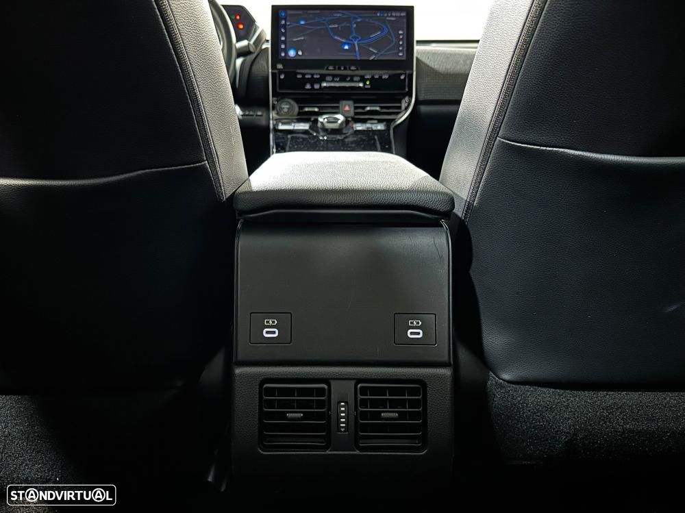 Toyota bZ4X 71,4 kWh Premium AWD - 25