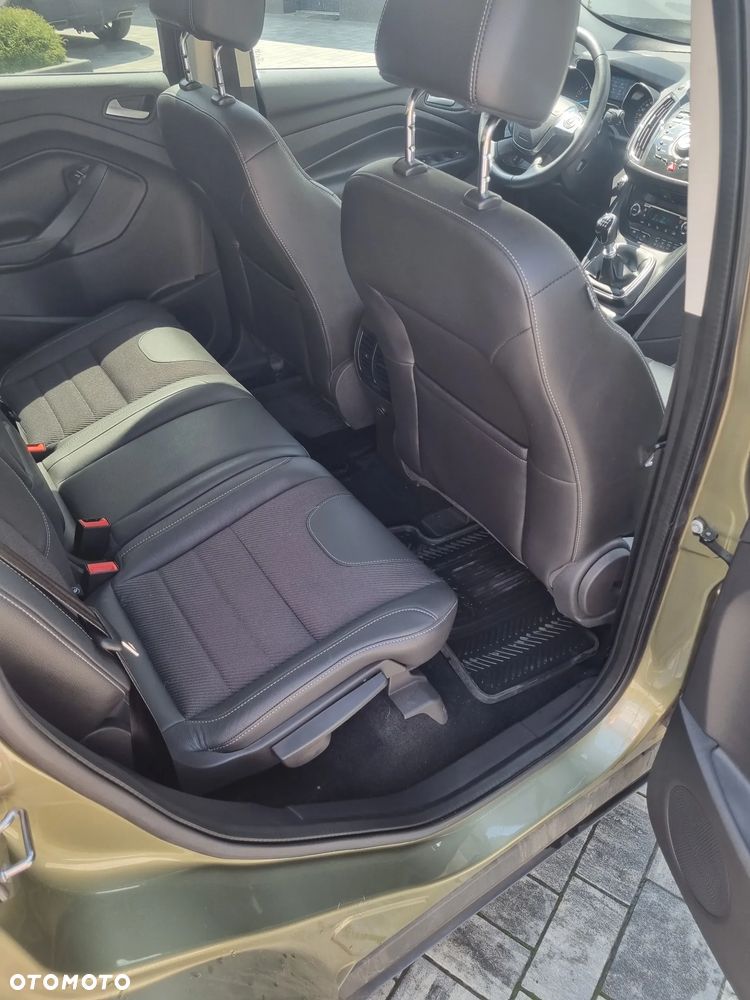 Ford Kuga 1.6 EcoBoost 2x4 Individual - 17