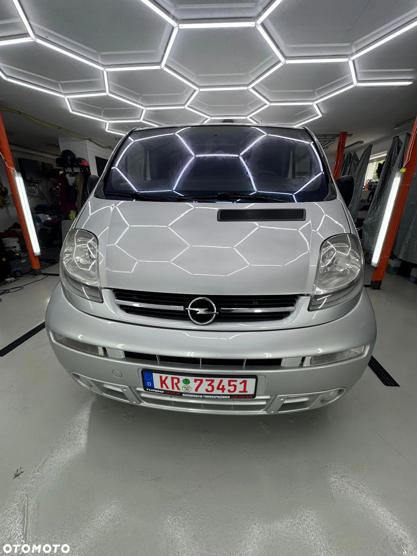 Opel Vivaro - 2