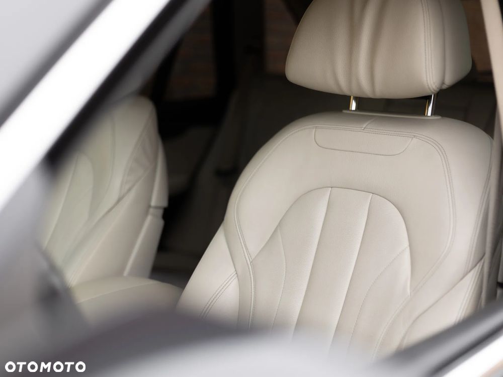 BMW X5 xDrive25d - 9