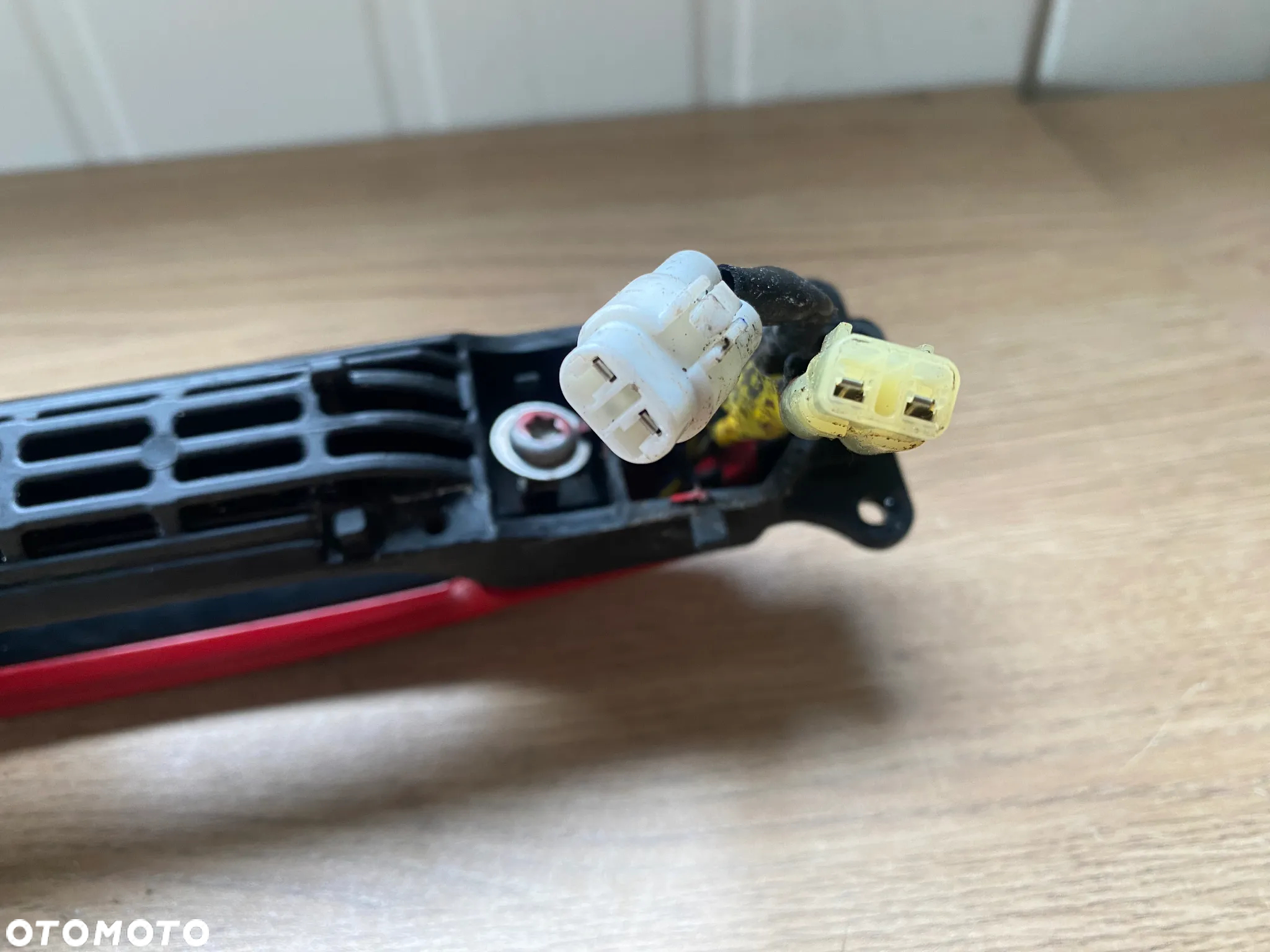 KEYLESS KLAMKA LEWA PRZEDNIA SUZUKI SWIFT MK7 ZNF - 7