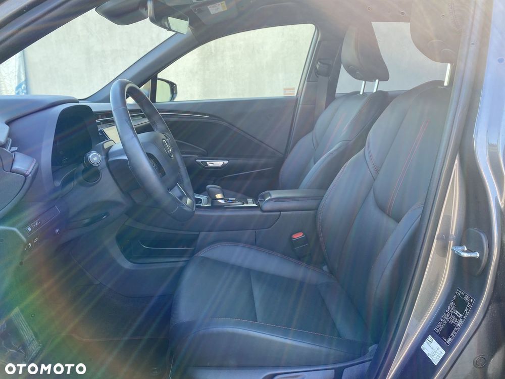 Lexus LBX 1.5 Hybrid Emotion - 15